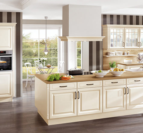 nobilia North America cottage cabinetry, the Castello 390, an ivory colored traditional cabinet with colonial style