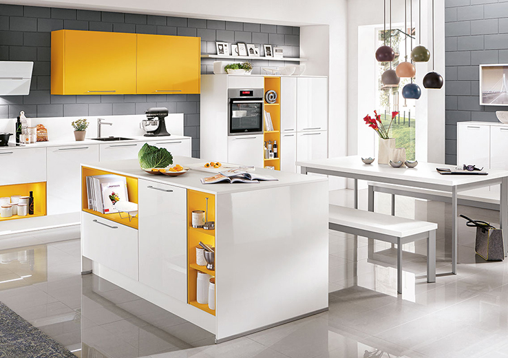 nobilia North America modern cabinetry, the Focus 470, an alpine white ultra high gloss cabinet option