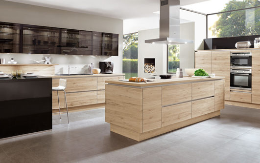 nobilia North America wood cabinetry, the Riva 893, a light wood cabinet option