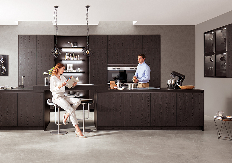 nobilia North America wood cabinetry, the Structura 403, a black wood cabinet option